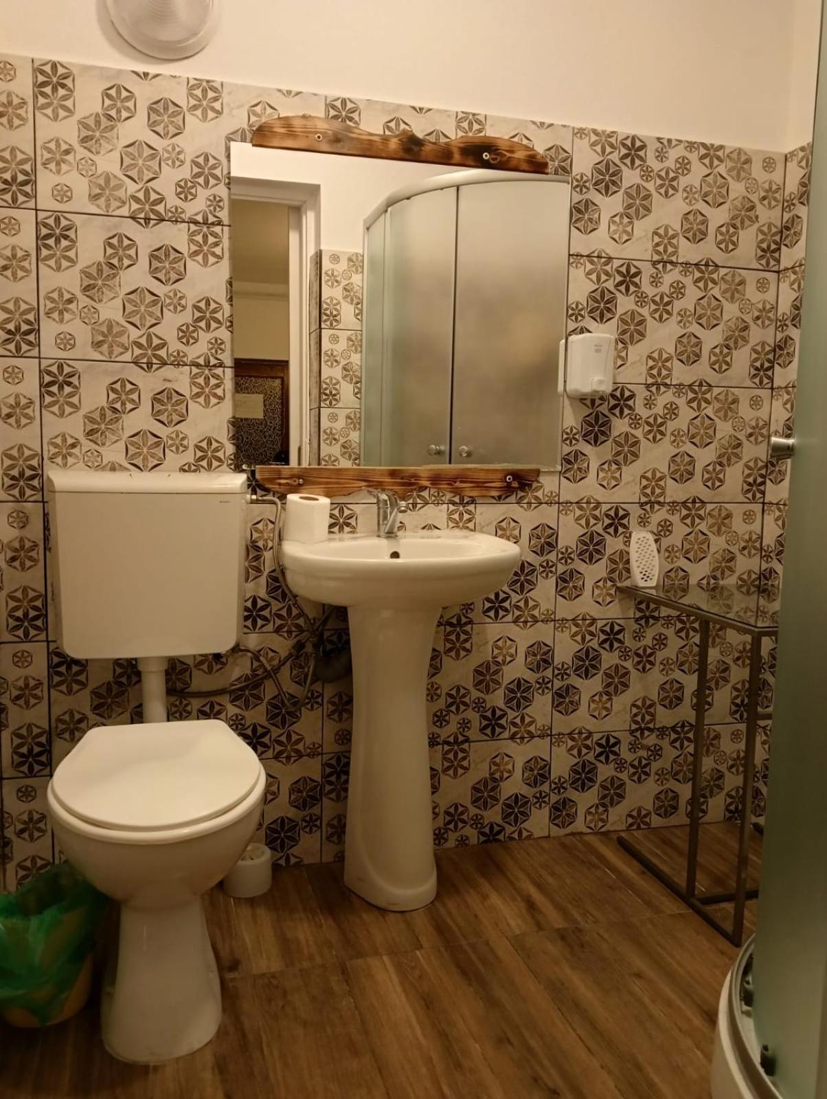 Hostel Zen Kluż-Napoka Zewnętrze zdjęcie